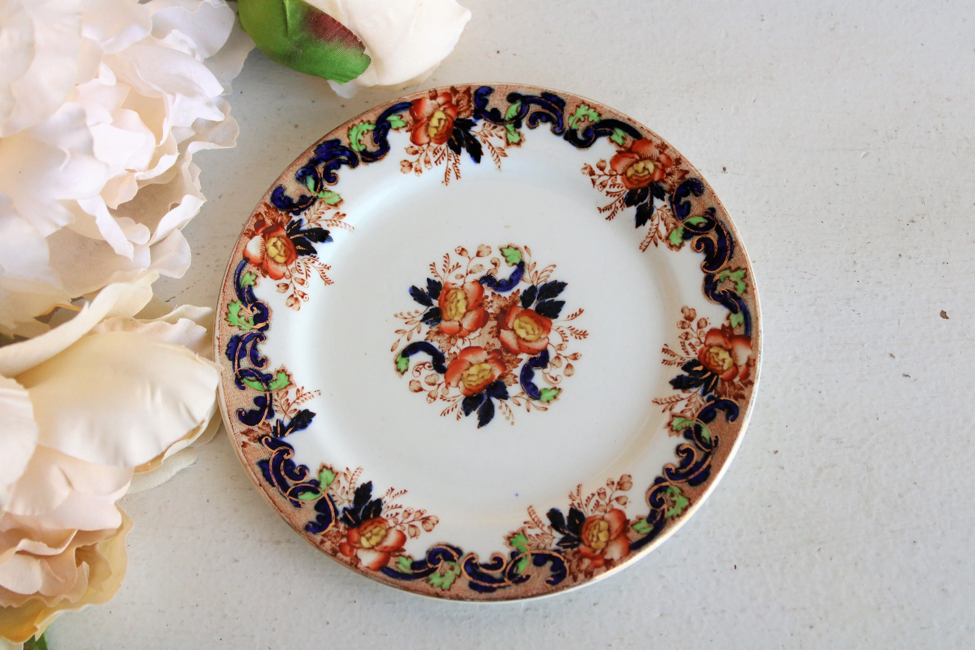 Antique 1900s John Maddock & Sons "Majestic" Bread Plate