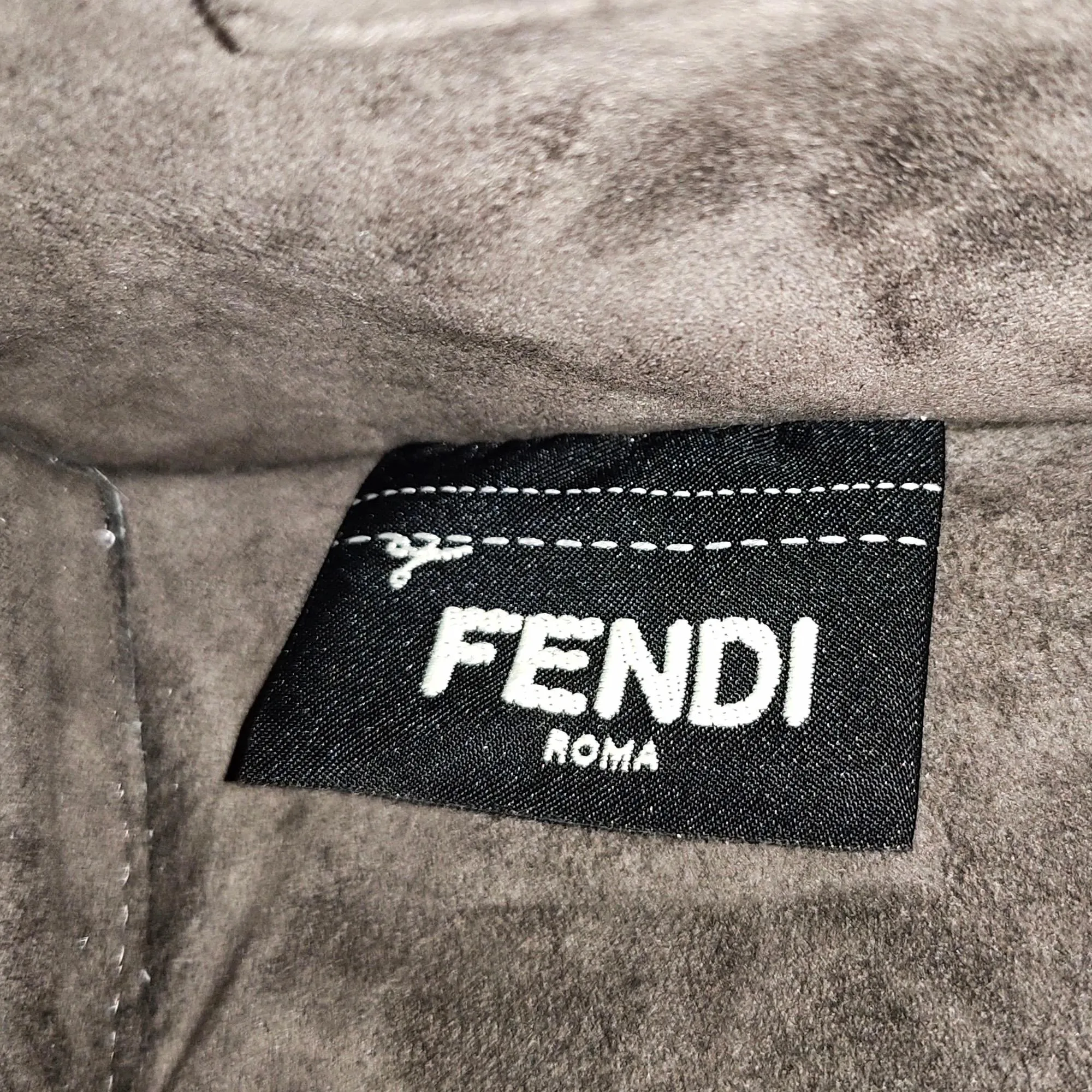 Fendi Scalloped Kan I (SHG-vQqwmz)
