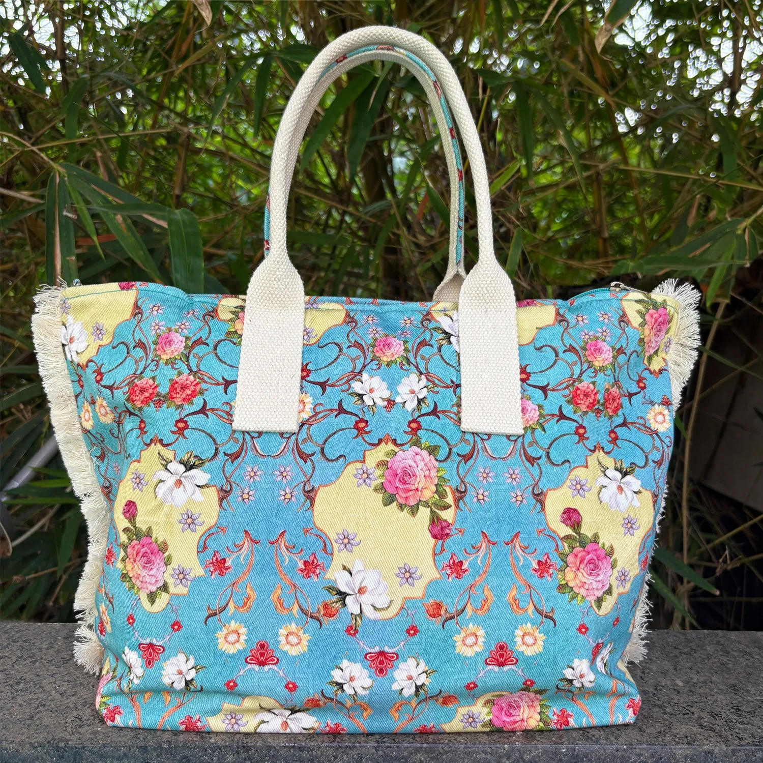 Floral Grunge Beach / Tote Bag