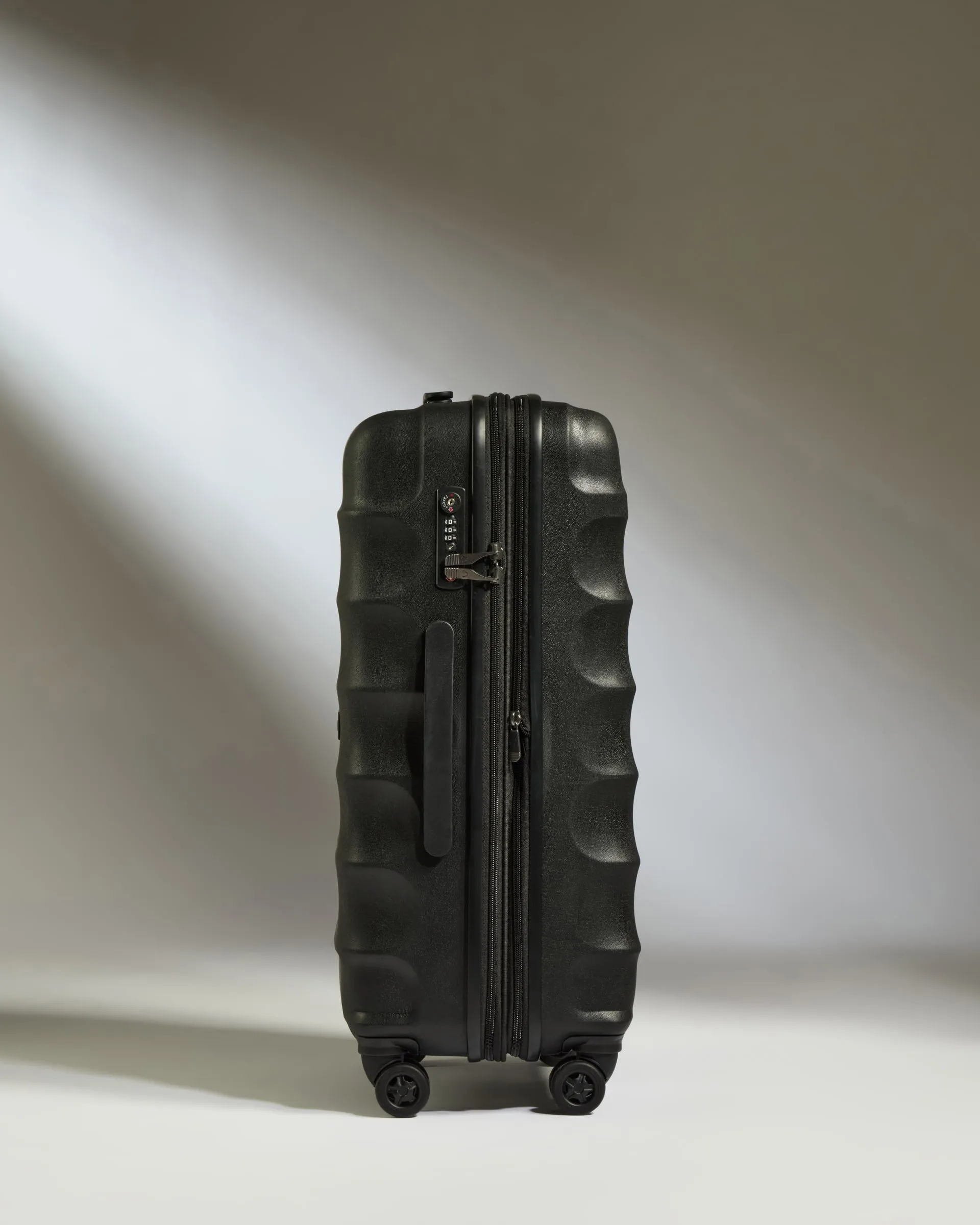 Juno Medium Suitcase in Black
