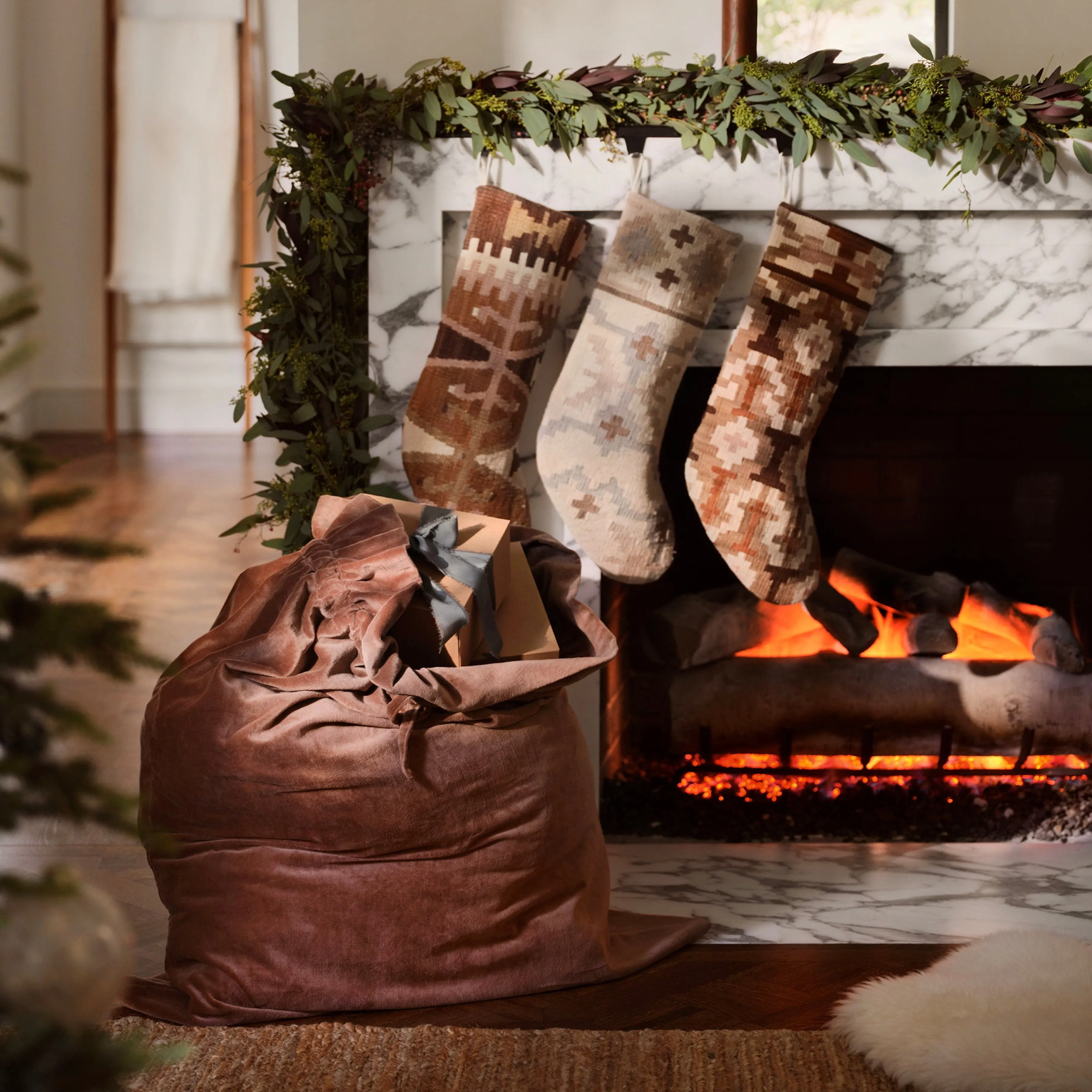 Naveta Velvet Gift Bag