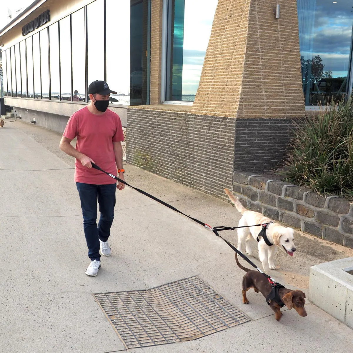 Safely Secured Anti-Theft Leash Splitter