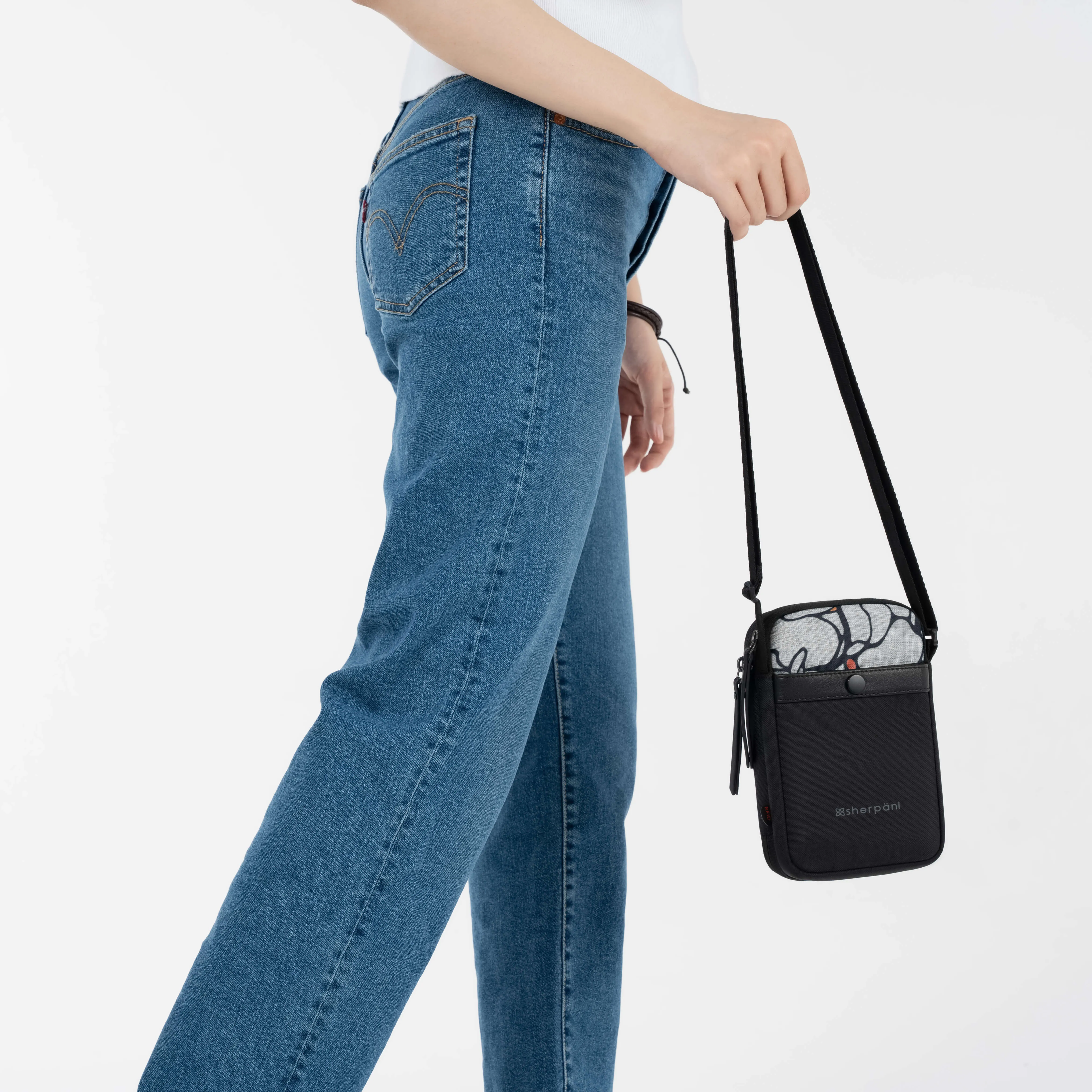 Simplicity | Crossbody Wallet